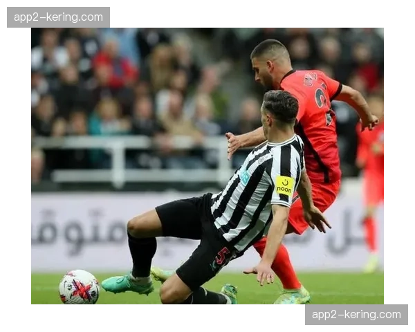 佳夫成纽卡后防最稳定一环 德国中卫被赞几乎无所不能